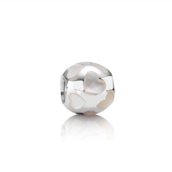Pandora “Love Me”‎ Mother of Pearl Charm - Picture 1 of 6